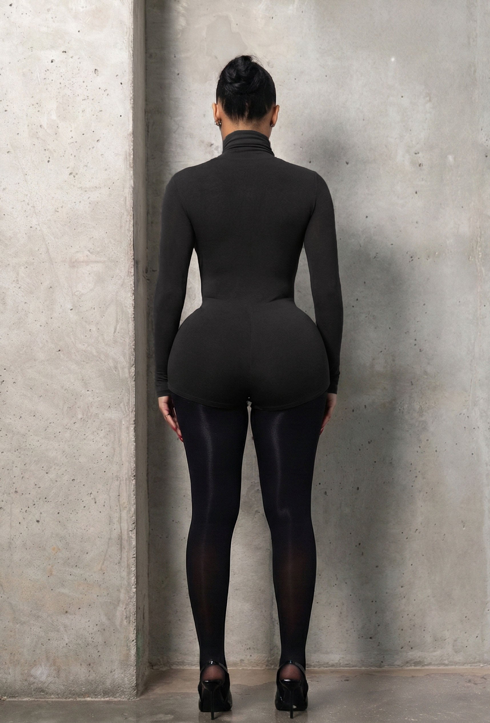 Matte Basix Sculpt Hot Pants - Slate Gray