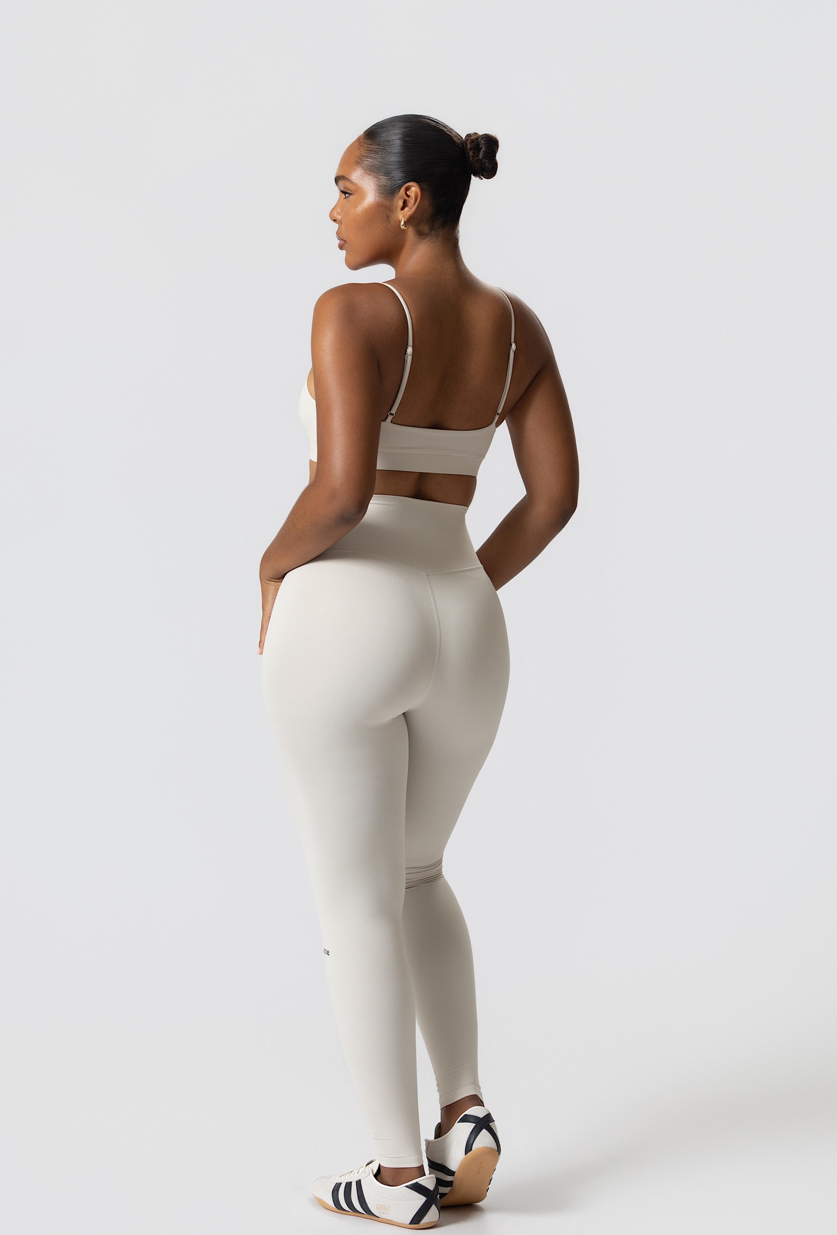 Essential Legging - Iced Vanilla