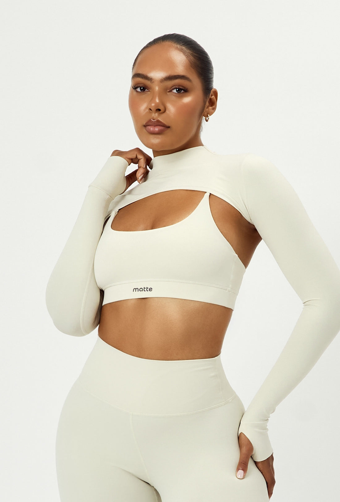 Mock Studio Crop - Vanilla