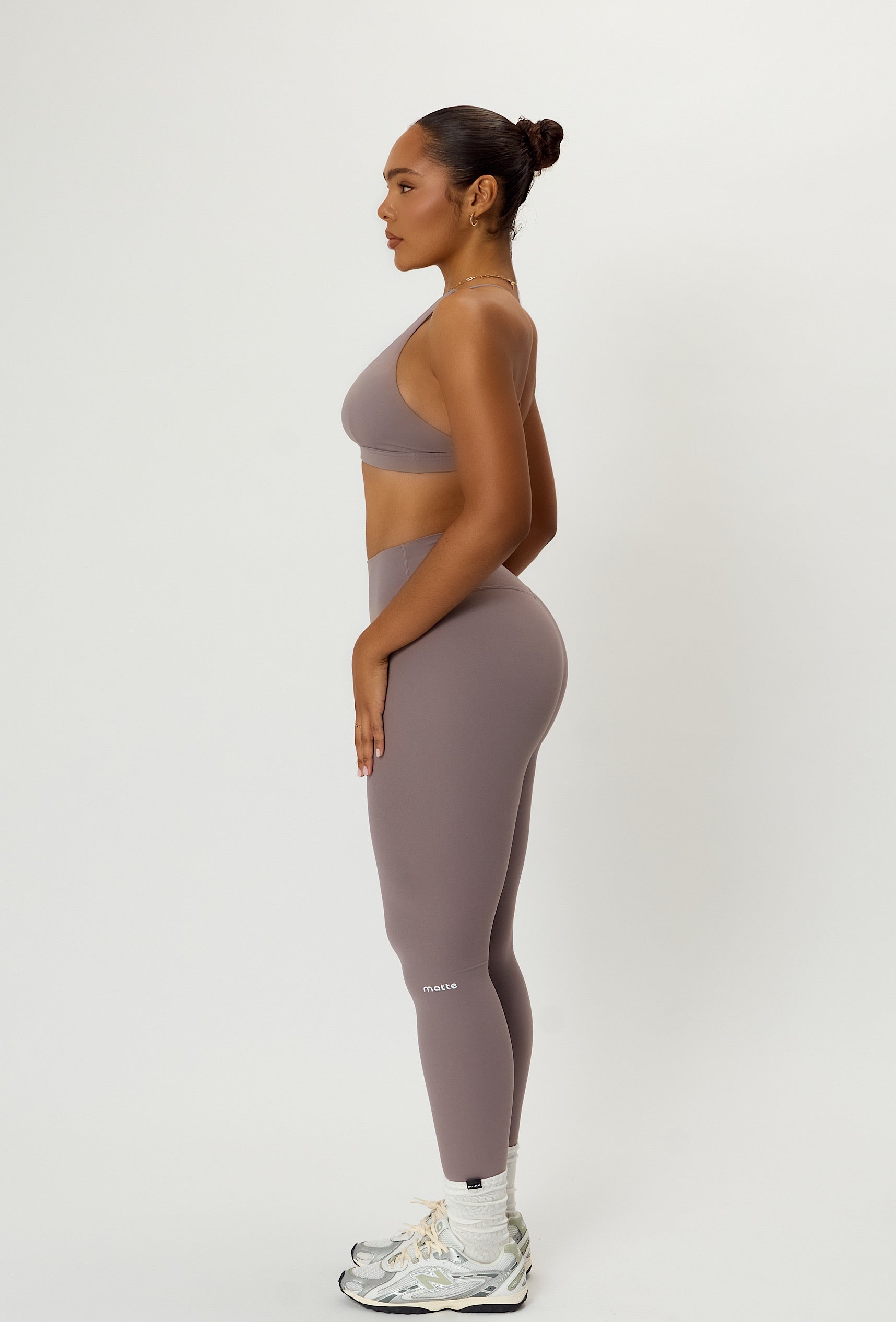 Essential Legging   - Taupe